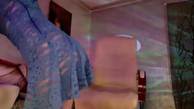 Image 2 of caliente_emperatriz Stream on Chaturbate on 6 months ago