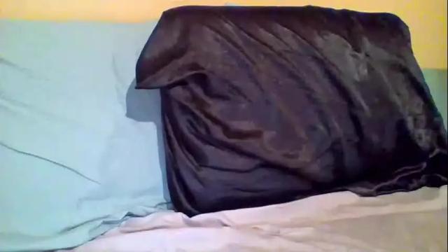 Image 4 of caligirl310r Stream on Chaturbate on 7 days ago