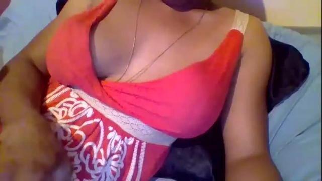 Image 4 of caligirl310r Stream on Chaturbate on 1 month ago