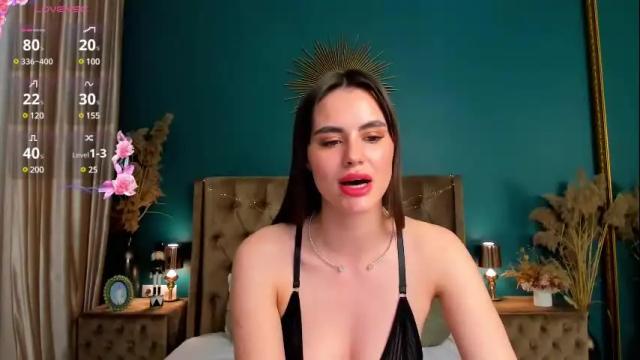Image 10 of calimoon_ Stream on Chaturbate on 2 months ago
