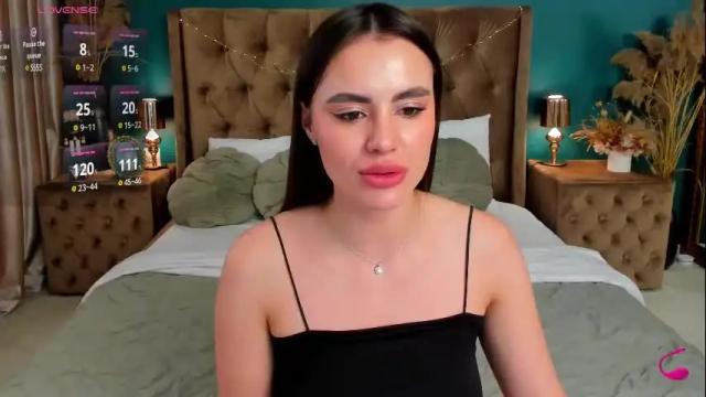 Image 10 of calimoon_ Stream on Chaturbate on 1 month ago