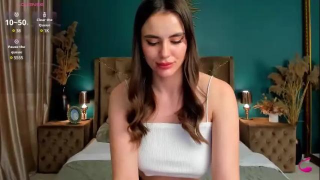 Image 11 of calimoon_ Stream on Chaturbate on 1 month ago