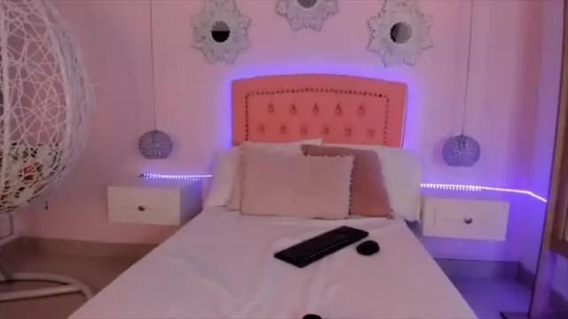 Image 11 of caliope_lee Stream on Chaturbate on 15 months ago