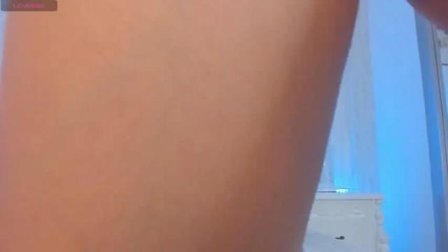 Image 3 of caliope_lee Stream on Chaturbate on 13 months ago