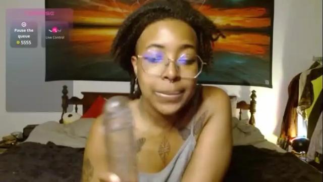 Image 3 of call_me_hedone Stream on Chaturbate on 15 days ago
