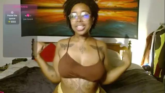 Image 3 of call_me_hedone Stream on Chaturbate on 8 days ago
