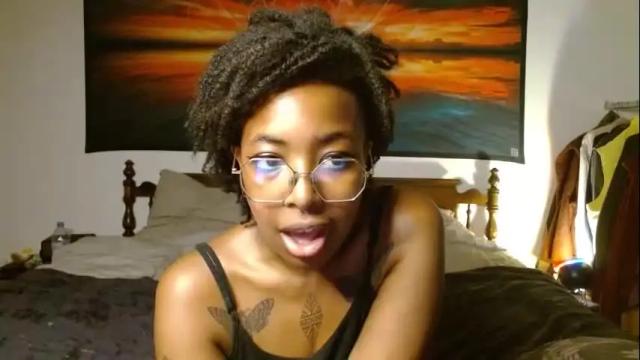 Image 3 of call_me_hedone Stream on Chaturbate on 4 months ago