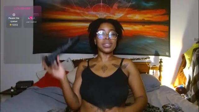 Image 3 of call_me_hedone Stream on Chaturbate on 2 months ago
