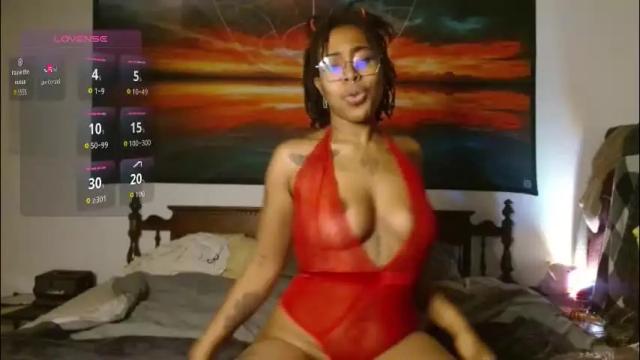 Image 3 of call_me_hedone Stream on Chaturbate on 2 months ago