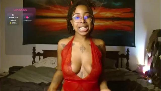 Image 7 of call_me_hedone Stream on Chaturbate on 2 months ago