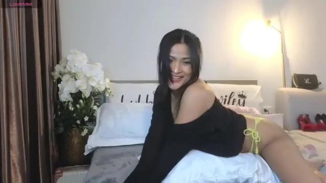 Image 3 of call_me_linda56 Stream on Chaturbate on 14 months ago