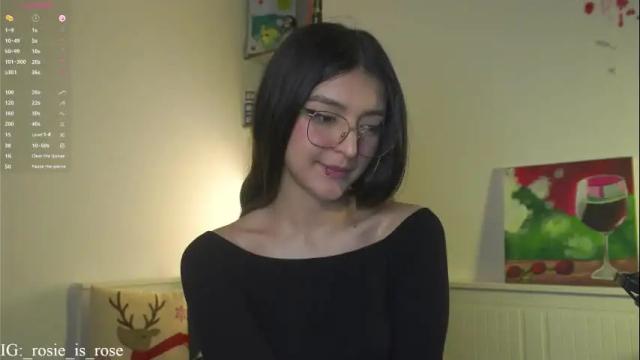 Image 10 of call_me_rosie Stream on Chaturbate on 2 months ago