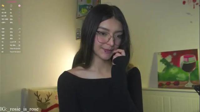 Image 2 of call_me_rosie Stream on Chaturbate on 2 months ago