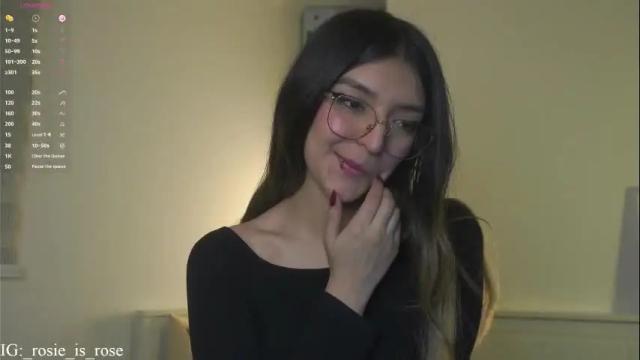 Image 11 of call_me_rosie Stream on Chaturbate on 1 month ago