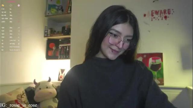 Image 12 of call_me_rosie Stream on Chaturbate on 1 month ago