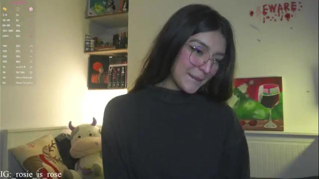 Image 3 of call_me_rosie Stream on Chaturbate on 1 month ago