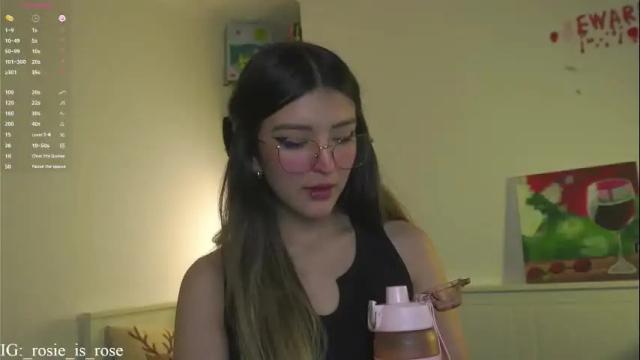 Image 2 of call_me_rosie Stream on Chaturbate on 1 month ago