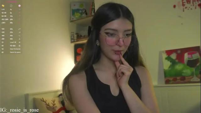 Image 3 of call_me_rosie Stream on Chaturbate on 1 month ago
