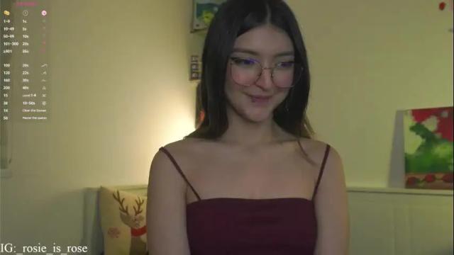 Image 11 of call_me_rosie Stream on Chaturbate on 1 month ago