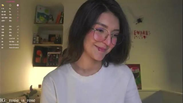 Image 8 of call_me_rosie Stream on Chaturbate on 28 days ago