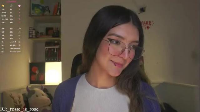 Image 10 of call_me_rosie Stream on Chaturbate on 25 days ago