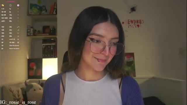 Image 12 of call_me_rosie Stream on Chaturbate on 25 days ago