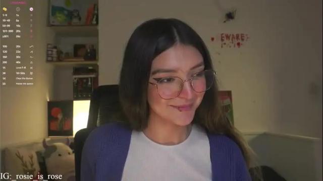 Image 8 of call_me_rosie Stream on Chaturbate on 25 days ago