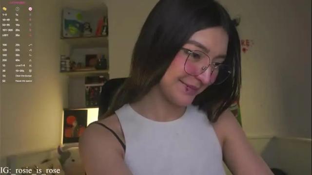 Image 11 of call_me_rosie Stream on Chaturbate on 17 days ago