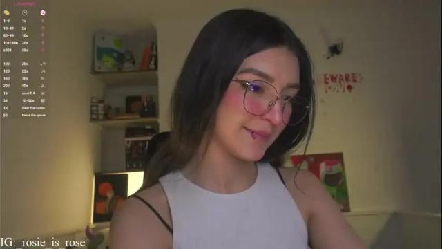 Image 6 of call_me_rosie Stream on Chaturbate on 17 days ago
