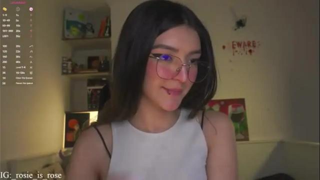 Image 8 of call_me_rosie Stream on Chaturbate on 17 days ago