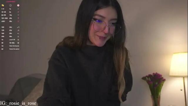 Image 8 of call_me_rosie Stream on Chaturbate on 14 days ago