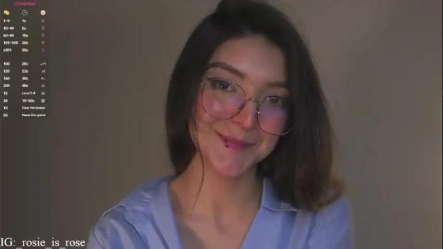 Image 11 of call_me_rosie Stream on Chaturbate on 13 days ago