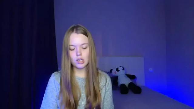Image 10 of call_me_sandra Stream on Chaturbate on 19 months ago