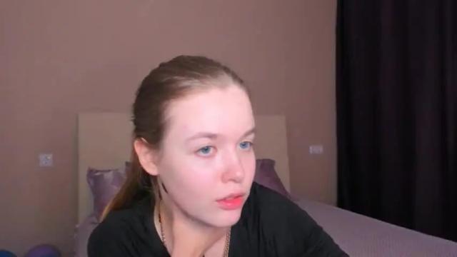 Image 12 of call_me_sandra Stream on Chaturbate on 20 months ago