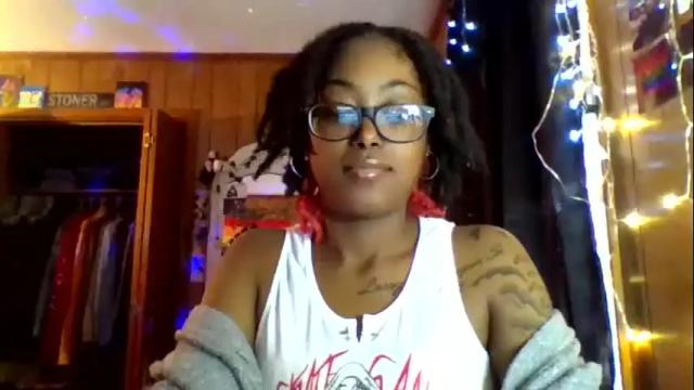 Image 10 of callherpretty Stream on Chaturbate on 19 months ago