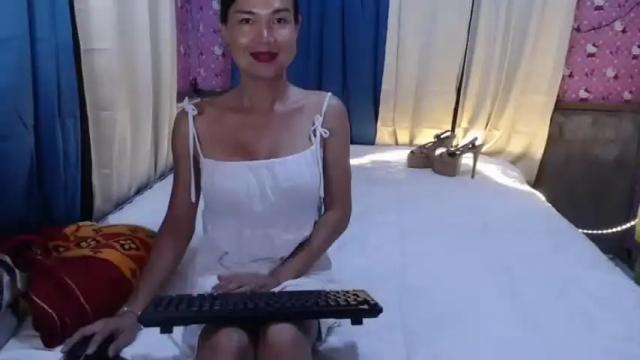 Image 2 of callme_ate Stream on Chaturbate on 21 months ago