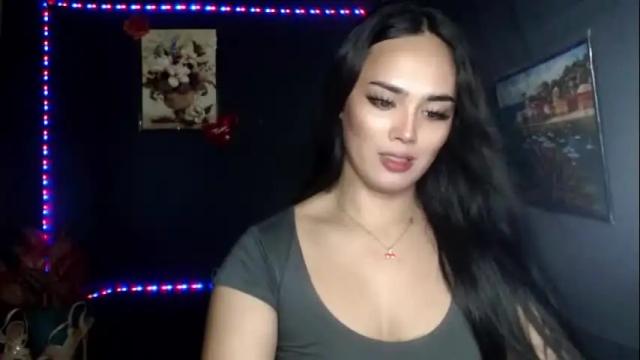 Image 2 of callme_christinexxx Stream on Chaturbate on 1 month ago