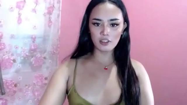 Image 3 of callme_christinexxx Stream on Chaturbate on 1 month ago