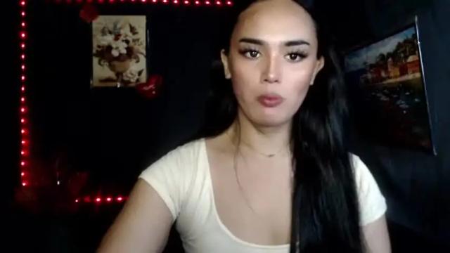 Image 8 of callme_christinexxx Stream on Chaturbate on 1 month ago