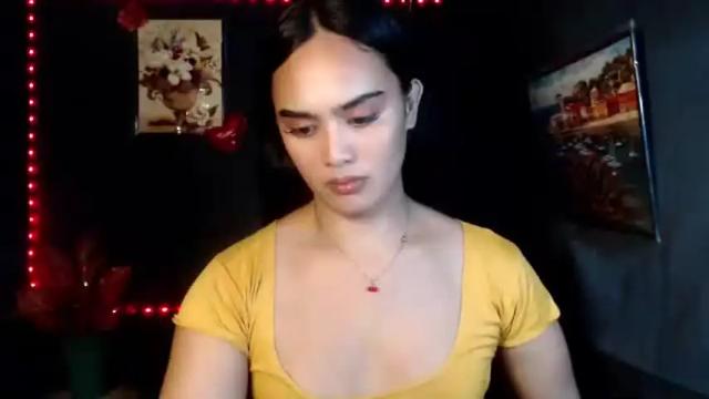 Image 2 of callme_christinexxx Stream on Chaturbate on 1 month ago