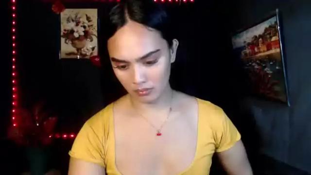 Image 3 of callme_christinexxx Stream on Chaturbate on 1 month ago