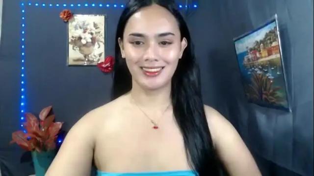 Image 2 of callme_christinexxx Stream on Chaturbate on 1 month ago