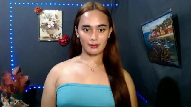 Image 3 of callme_christinexxx Stream on Chaturbate on 13 days ago