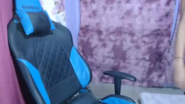 Image 4 of callme_shiel Stream on Chaturbate on 18 months ago