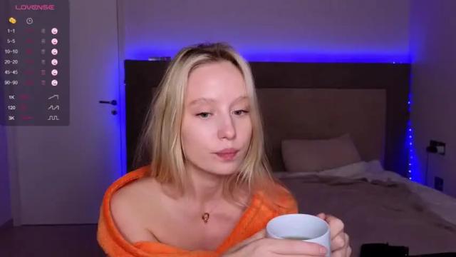 Thumbnail 1, callme_star's Stream at Chaturbate, 16 months ago