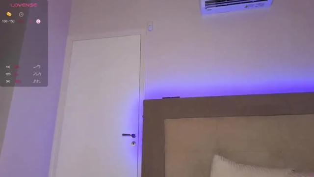 Image 8 of callme_star Stream on Chaturbate on 15 months ago