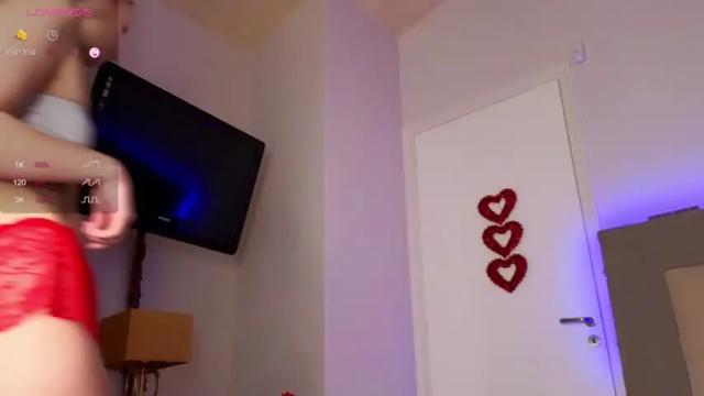 Image 4 of callme_star Stream on Chaturbate on 15 months ago
