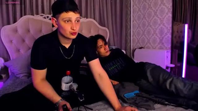 Image 10 of calvinowens Stream on Chaturbate on 15 months ago