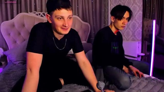 Image 12 of calvinowens Stream on Chaturbate on 15 months ago