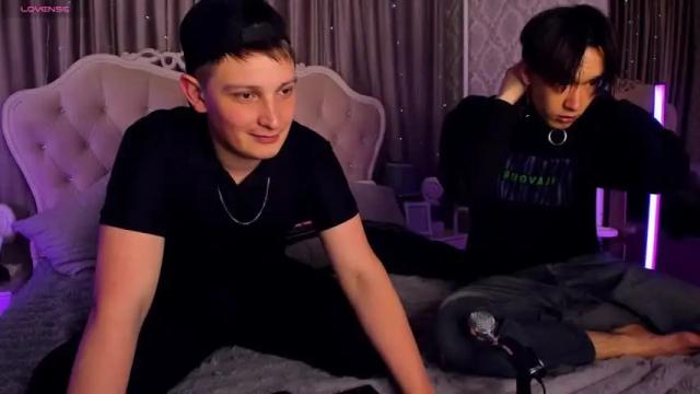 Image 6 of calvinowens Stream on Chaturbate on 15 months ago